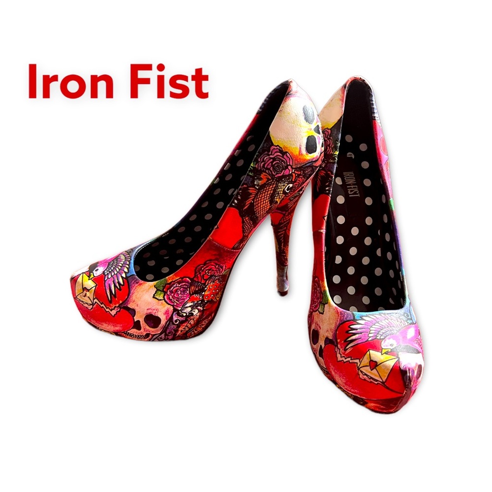 Excellent condition, size 6, Beautiful pattern covers the whole shoe. Iron Fist